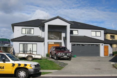 Photo of property in 9 Parkvale Grove, Te Atatu Peninsula, Auckland, 0610