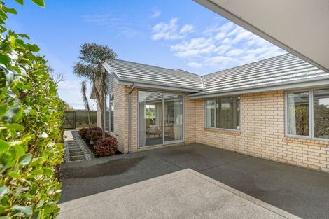 Photo of property in 32 The Runway, Wigram, Christchurch, 8042