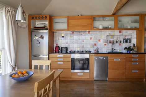 Photo of property in 72 Thompson Street, Mount Cook, Wellington, 6011