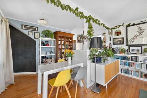 Photo of property in 47 Ranui Crescent, Diamond Harbour,  8971