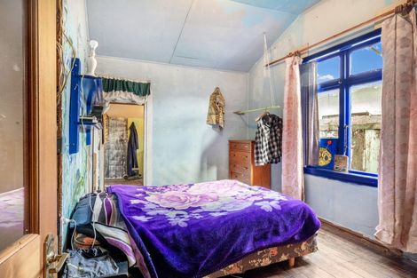 Photo of property in 115 Cornfoot Street, Castlecliff, Whanganui, 4501