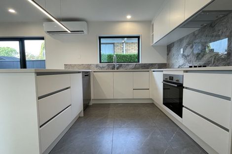 Photo of property in 75 Cardiff Road, Pakuranga, Auckland, 2010