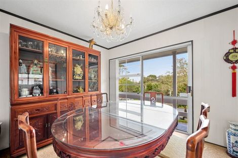 Photo of property in 19 Blundell Place, Chatswood, Auckland, 0626