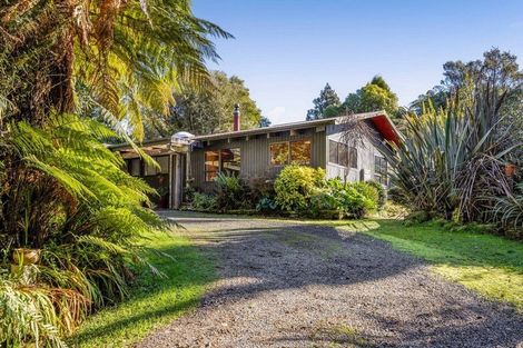 Photo of property in 66 Kent Terrace, Midhirst, Stratford, 4394