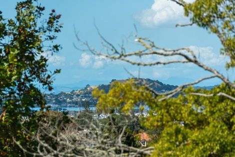 Photo of property in 6 Glade Place, Birkenhead, Auckland, 0626