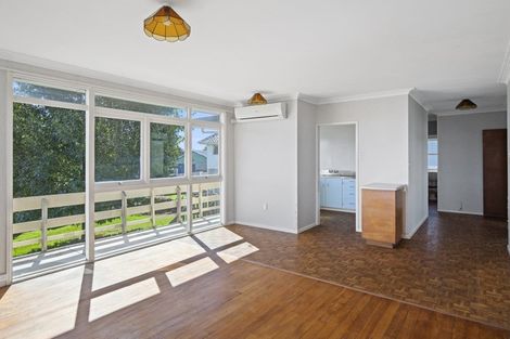 Photo of property in 2/17 Kent Street, Waiuku, 2123