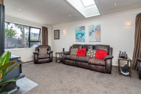 Photo of property in 24 Inglis Street, Mosgiel, 9024