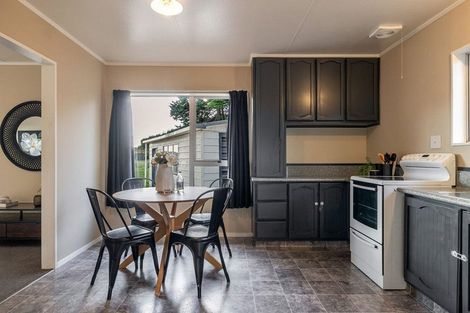 Photo of property in 97 Benmore Avenue, Cloverlea, Palmerston North, 4412