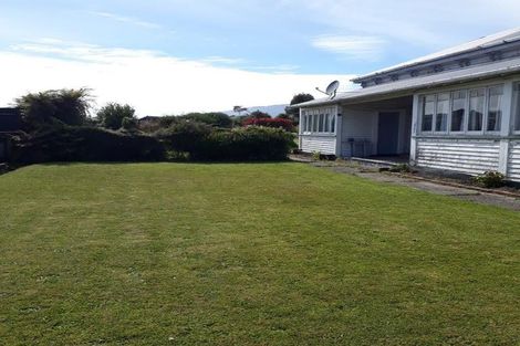 Photo of property in 107 Domett Street, Westport, 7825