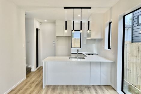 Photo of property in 8 Hobart Crescent, Wattle Downs, Auckland, 2103