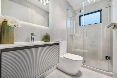 Photo of property in 34 Whakairo Crescent, Gulf Harbour, Whangaparaoa, 0930