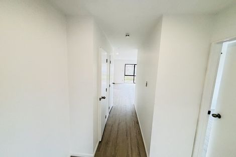 Photo of property in 21 Robertson Road, Favona, Auckland, 2024