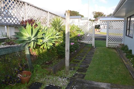 Photo of property in 20a Herekawe Drive, Spotswood, New Plymouth, 4310