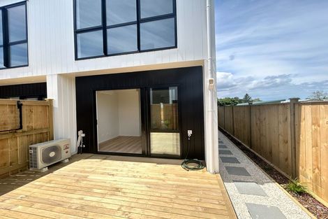 Photo of property in 8/26 Smythe Road, Henderson, Auckland, 0612