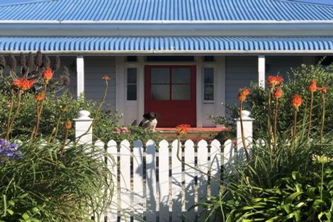 Photo of property in 13 Te Paerahi Road, Porangahau, 4293