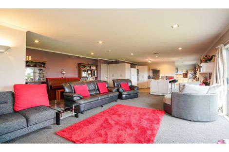 Photo of property in 33 Oteramika Road, Rockdale, Invercargill, 9812