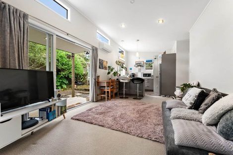 Photo of property in 10 Allender Drive, Torbay, Auckland, 0630