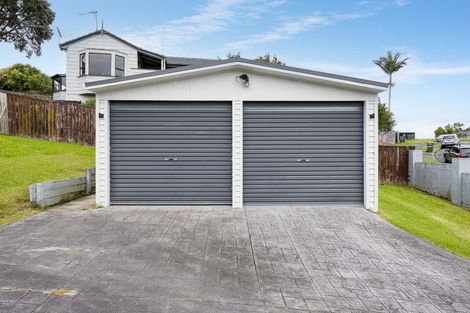 Photo of property in 12 Clearview Heights, Ranui, Auckland, 0612