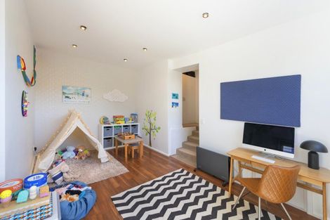 Photo of property in 77 Spencer Street, Crofton Downs, Wellington, 6035