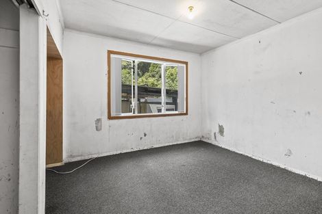 Photo of property in 19 Sunny Grove, Wainuiomata, Lower Hutt, 5014