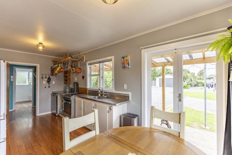 Photo of property in 22 Ross Street, Otane, 4202