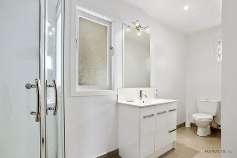 Photo of property in 30 Pleasant Road, Glen Eden, Auckland, 0602