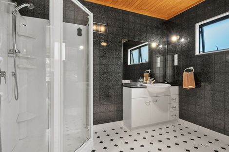Photo of property in 1276 Coast Road, Wainuiomata Coast, Lower Hutt, 5373