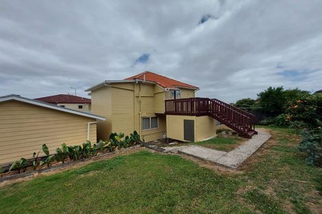 Photo of property in 241 Great North Road, Henderson, Auckland, 0612