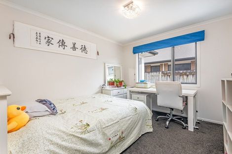 Photo of property in 8 Cardiff Street, Highbury, Palmerston North, 4412