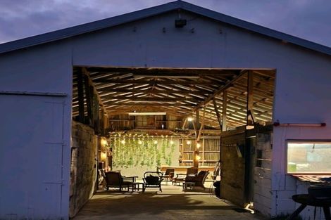 Photo of property in 300 Hinemoa Valley Road, Kaitawa, Pahiatua, 4981
