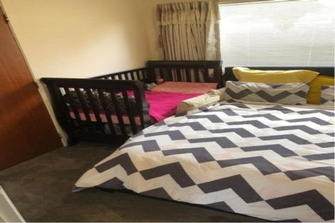 Photo of property in 1/92 Lake Road, Northcote, Auckland, 0627