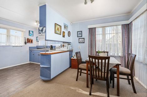 Photo of property in 8 Blenheim Place, Feilding, 4702