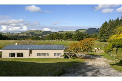 Photo of property in 864 Whangamata Road, Kinloch, Taupo, 3377