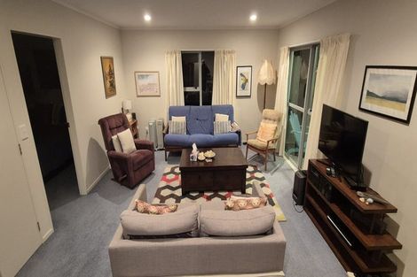 Photo of property in 15 Sarah Street, Waikawa Beach, Manakau, 5573