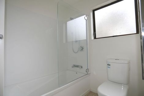Photo of property in 36 Pitcairn Crescent, Bryndwr, Christchurch, 8053