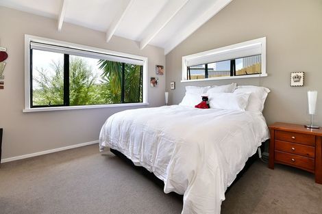 Photo of property in 3 Ngahere Views, Orewa, 0931