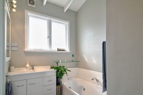 Photo of property in 82 Roberta Drive, Somerfield, Christchurch, 8024