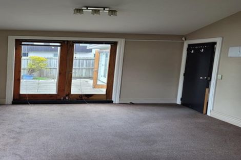 Photo of property in 4/6 Defoe Place, Waltham, Christchurch, 8023