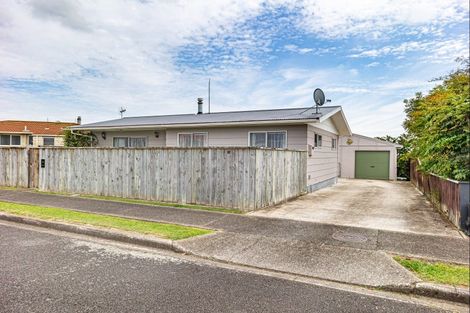 Photo of property in 7 Heather Street, Levin, 5510