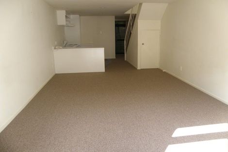 Photo of property in 2u5 Malcolm Lane, Thorndon, Wellington, 6011