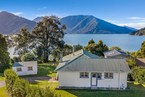 Photo of property in 96 Moenui Road, Havelock, Picton, 7281