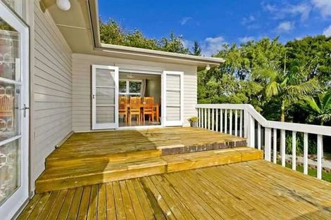 Photo of property in 78 Seaview Road, Glenfield, Auckland, 0629