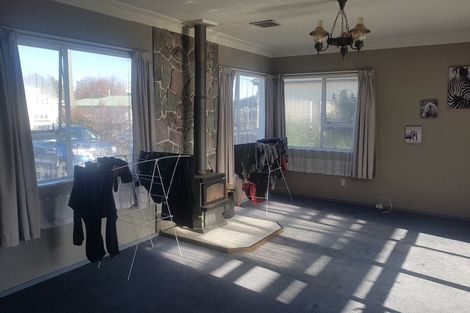Photo of property in 16 Waverley Street, East Gore, Gore, 9710