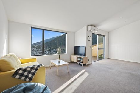 Photo of property in 22b Malaghan Street, Queenstown, 9300