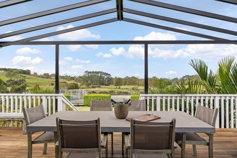 Photo of property in 145 Hanham Road, Kumeu, 0891