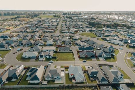 Photo of property in 16 Gemstone Place, Rolleston, 7615