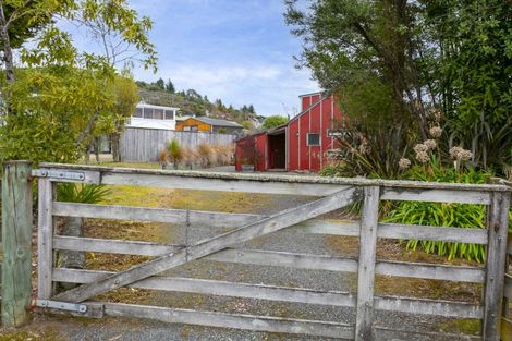 Photo of property in 5 Kahotea Drive, Motuoapa, 3382