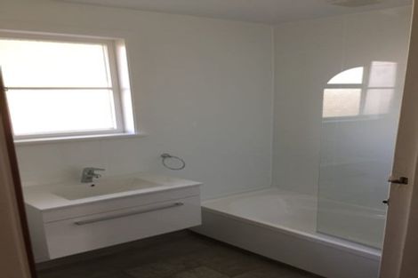 Photo of property in 166 Vogel Street, Roslyn, Palmerston North, 4414