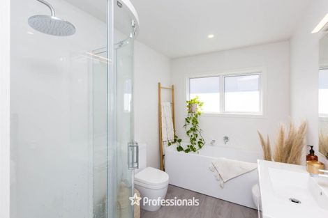Photo of property in 21 Salisbury Crescent, Wallaceville, Upper Hutt, 5018