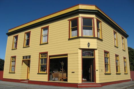 Photo of property in 32- 34 Revell Street, Hokitika, 7810